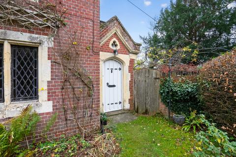 3 bedroom semi-detached house for sale, High St, Maresfield, TN22