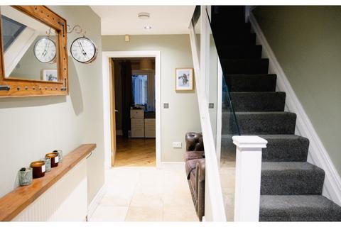 5 bedroom detached house for sale, Nats Lane, Ashford, TN25