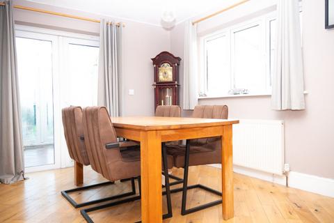 5 bedroom detached house for sale, Nats Lane, Ashford, TN25