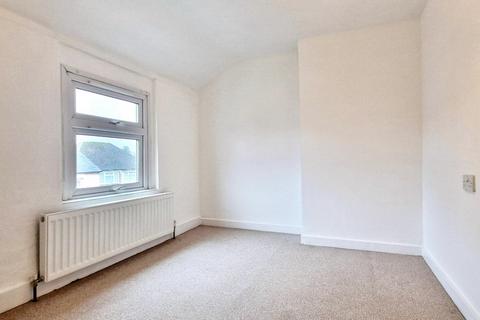 3 bedroom terraced house to rent, West Street, Banbury OX16