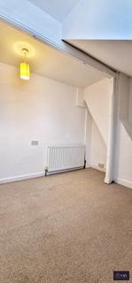 3 bedroom terraced house to rent, West Street, Banbury OX16