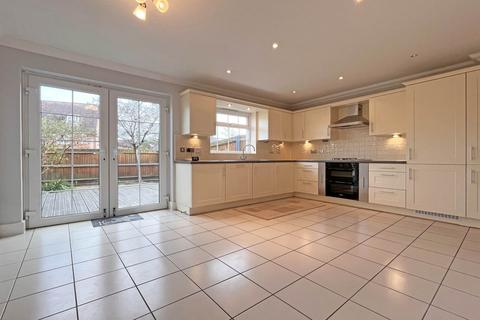 4 bedroom terraced house for sale, Campbell Mews, Eastbourne, BN23 5AH