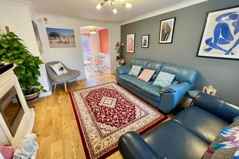 undefined, Swan Mead, Luton, Bedfordshire, LU4 0YR