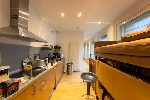 3 bedroom flat for sale, Flat 1, 93A Grey Street, Newcastle upon Tyne, Tyne and Wear NE1 6EG