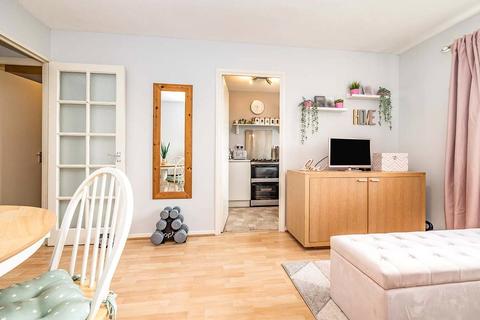 1 bedroom flat to rent, Scammell Way, Hertfordshire WD18