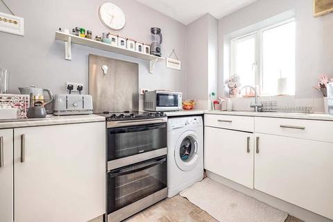 1 bedroom flat to rent, Scammell Way, Hertfordshire WD18