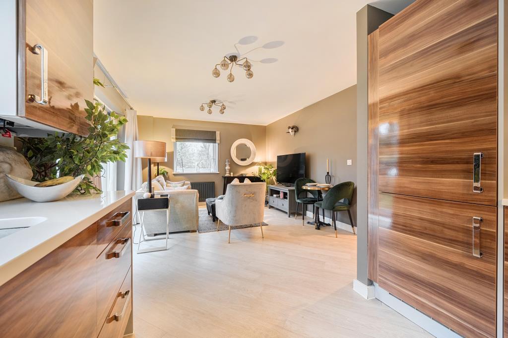 Kitchen / Reception