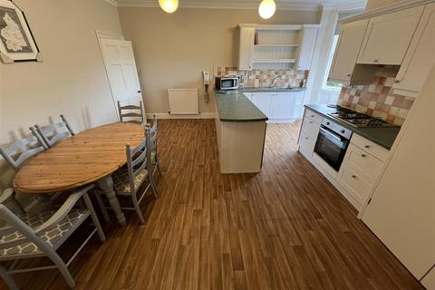 3 bedroom apartment to rent, Northumberland Street, Alnmouth