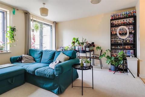 2 bedroom flat for sale, Rustat Avenue, Cambridge CB1