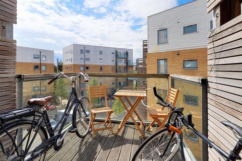 2 bedroom flat for sale, Rustat Avenue, Cambridge CB1