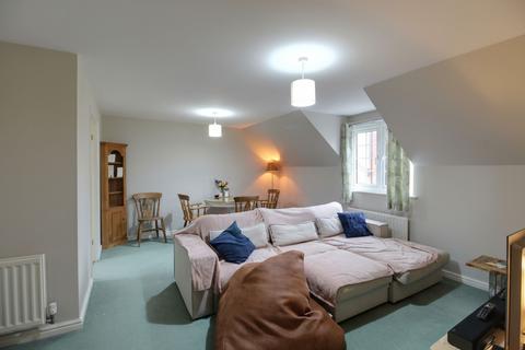 2 bedroom coach house to rent, Galloway Drive, Ashford TN25