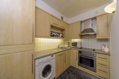1 bedroom flat to rent, South Block, London SE1