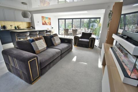 4 bedroom detached bungalow for sale, Whincroft Drive, Ferndown, BH22
