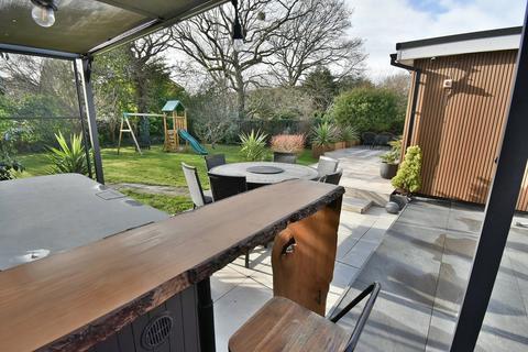 4 bedroom detached bungalow for sale, Whincroft Drive, Ferndown, BH22