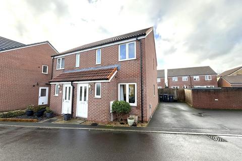 2 bedroom semi-detached house for sale, Hickory Way, Chippenham