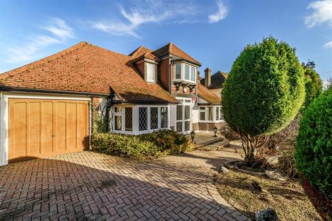 undefined, Shawley Way, Epsom Downs