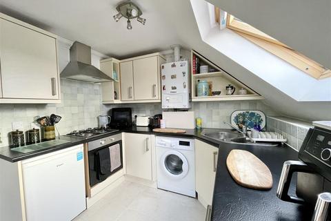 2 bedroom apartment for sale, Carters Avenue, Poole BH15