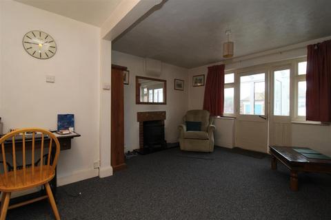 2 bedroom house for sale, Alvis Avenue, Herne Bay
