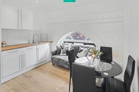 2 bedroom flat to rent, Camden Park Road, London, NW1 9AY