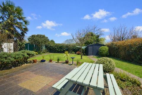 3 bedroom detached bungalow for sale, POPULAR LOCATION * LAKE