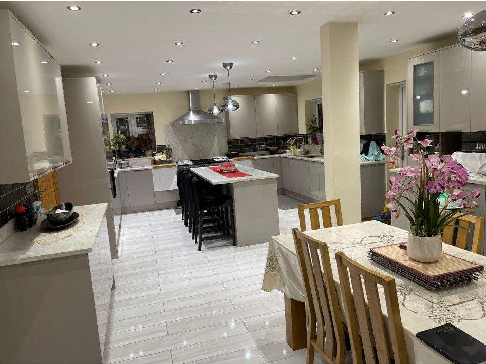 Double Room With En-Suite to Rent