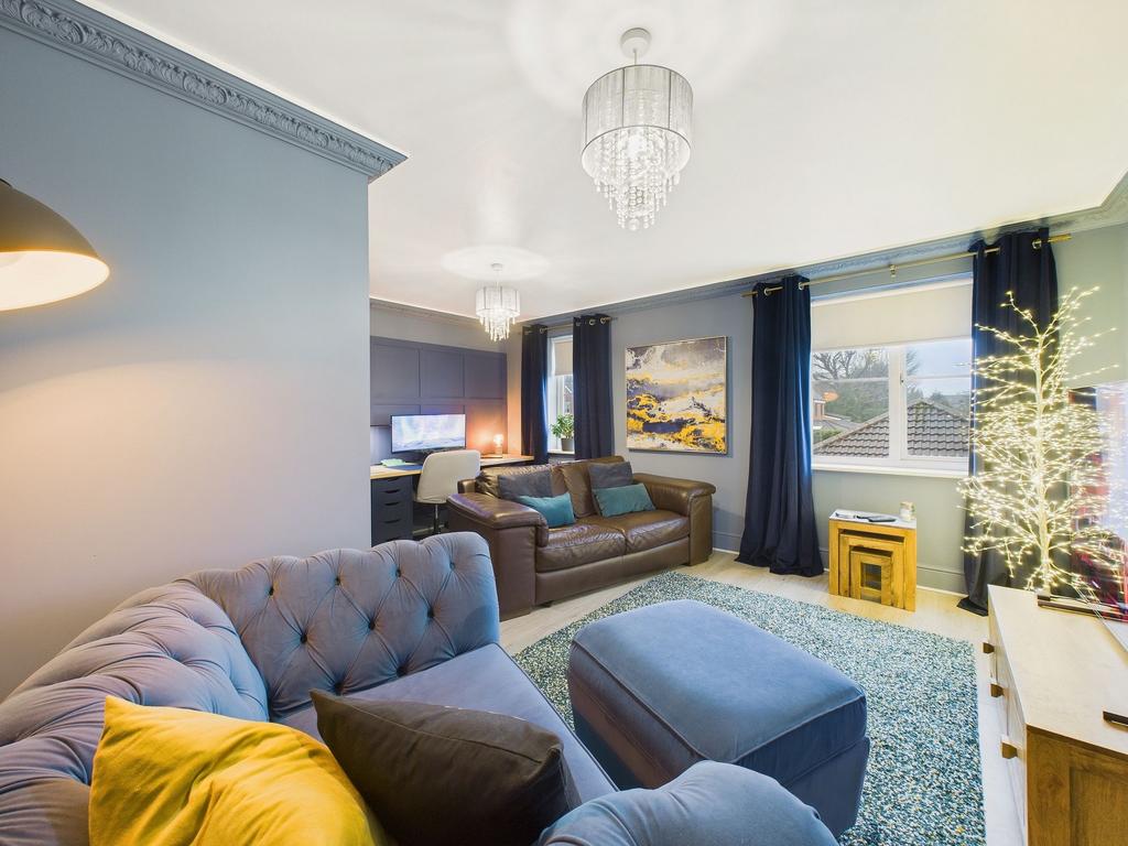 Formal Lounge