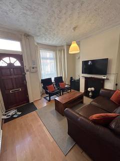 3 bedroom house share to rent, Blandford Road, Salford - 3504