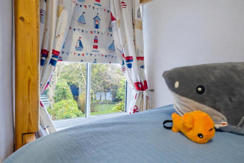 Bedroom 2, 2.png