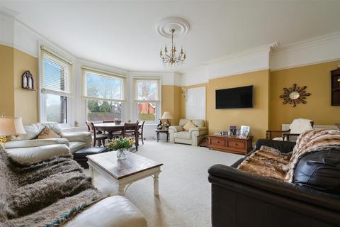 undefined, De Burgh House