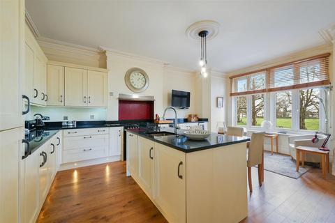 undefined, De Burgh House