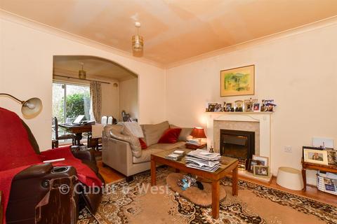 undefined, Morris Drive, Billingshurst RH14