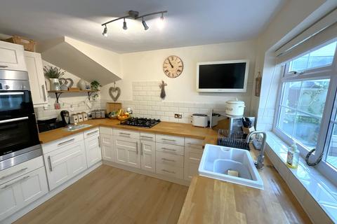 3 bedroom semi-detached house for sale, Sandringham Road, Halesowen B62