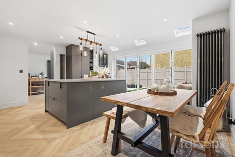 4 bedroom detached house for sale, Abenberg Way, Hutton, CM13