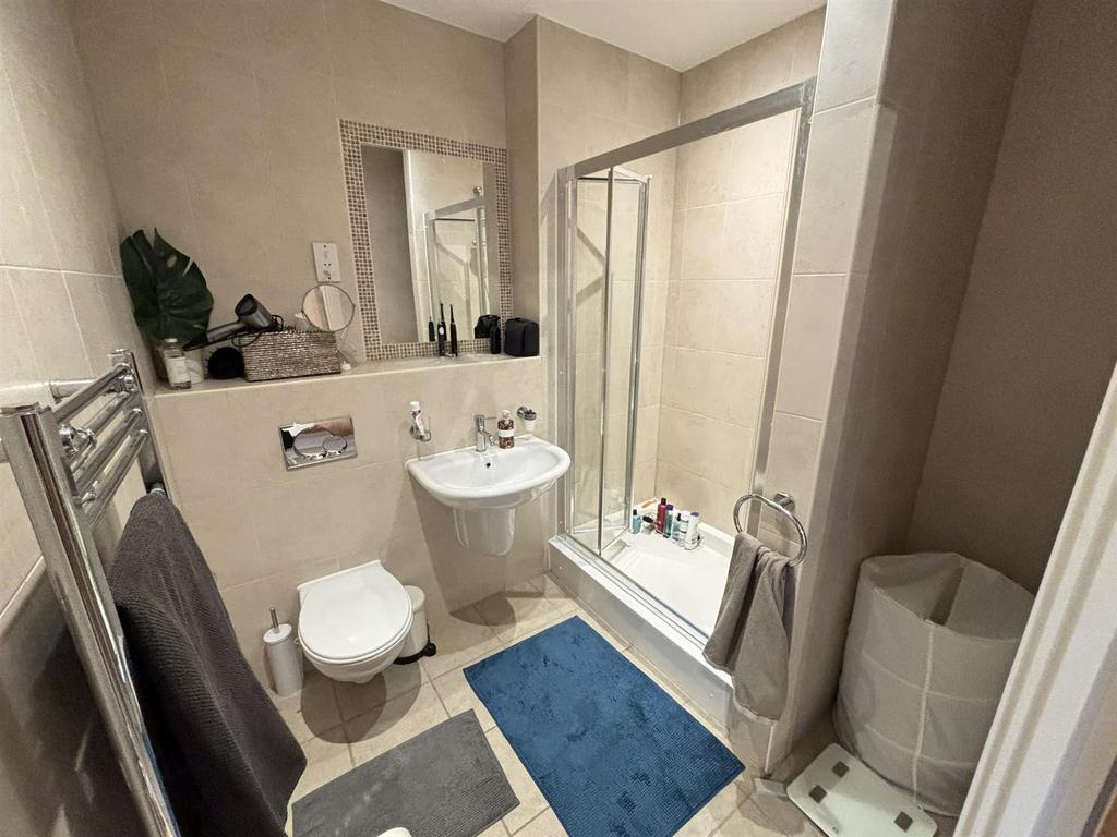 Ensuite