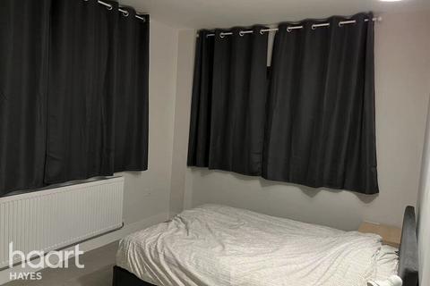 undefined, Windsor Street, UXBRIDGE