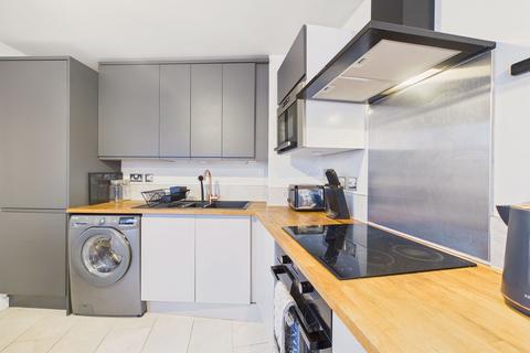 2 bedroom flat for sale, Mill Road, Gateshead, NE8