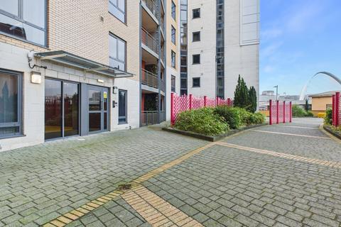 2 bedroom flat for sale, Mill Road, Gateshead, NE8