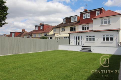 undefined, Villiers Avenue, Surbiton KT5