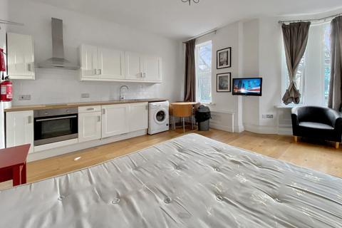 undefined, Cathedral Road, Cardiff, CF11