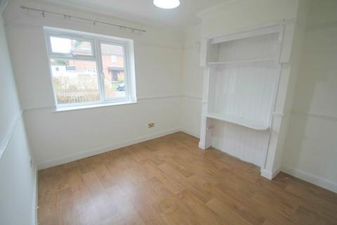 3 bedroom semi-detached house to rent, Queens View, Netley Abbey SO31