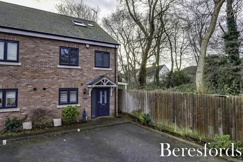 Knights Way, Brentwood, CM13
