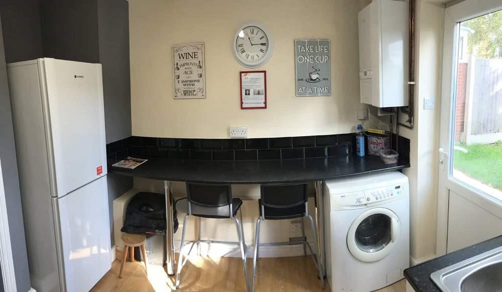 KITCHEN 2.jpg