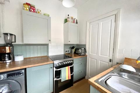 4 bedroom terraced house for sale, Elmfield Road, Birkby, Huddersfield