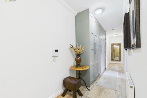 2 bedroom apartment for sale, Four Oaks, Sutton Coldfield B74
