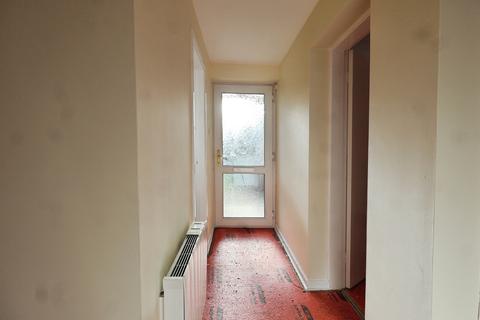 2 bedroom flat to rent, Victoria Close, Stratford-upon-Avon, CV37