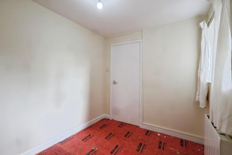 2 bedroom flat to rent, Victoria Close, Stratford-upon-Avon, CV37