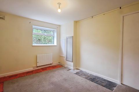 2 bedroom flat to rent, Victoria Close, Stratford-upon-Avon, CV37
