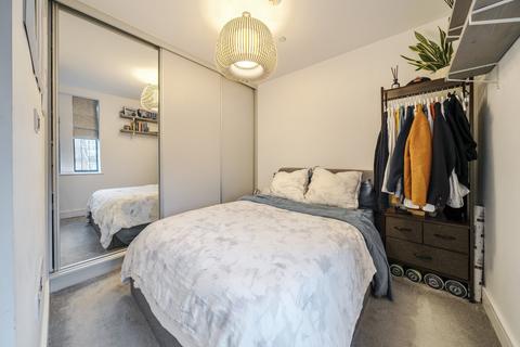 1 bedroom flat for sale, Abbeville Road, Clapham, London, SW4