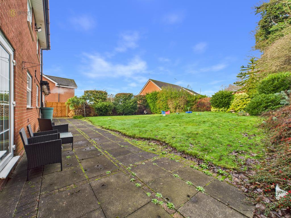 Cam01698g0pr0123still030