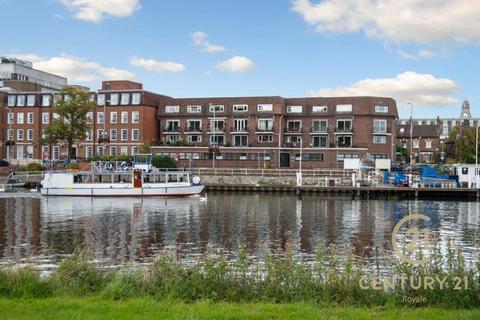 undefined, High Street, KINGSTON UPON THAMES KT1